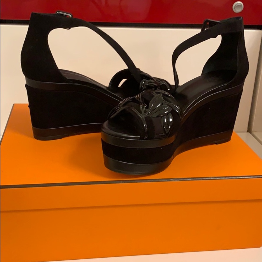 Hermes wedges